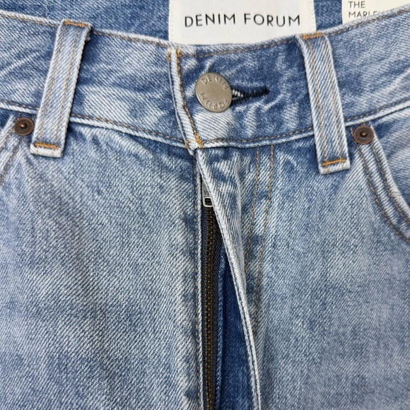 Denim Forum The Marlene 60s High Rise Flare
Jeans Aritzia Size 29 - Picture 8 of 16